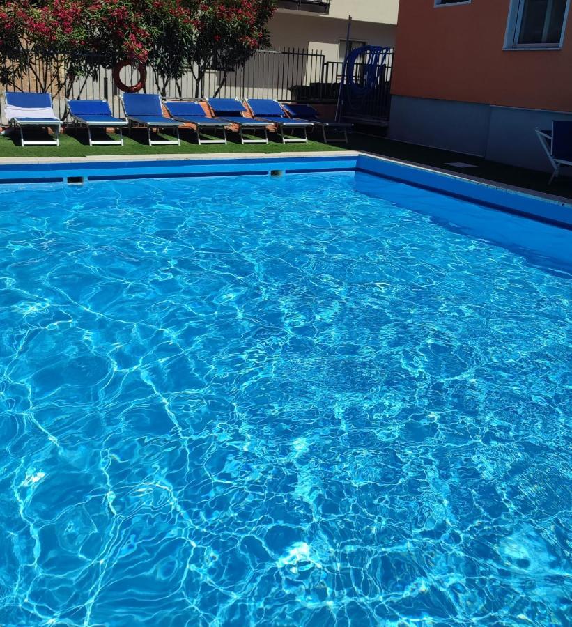 Albergo Villa Mimosa Torbole Sul Garda Εξωτερικό φωτογραφία