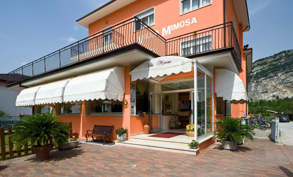 Albergo Villa Mimosa Torbole Sul Garda Εξωτερικό φωτογραφία